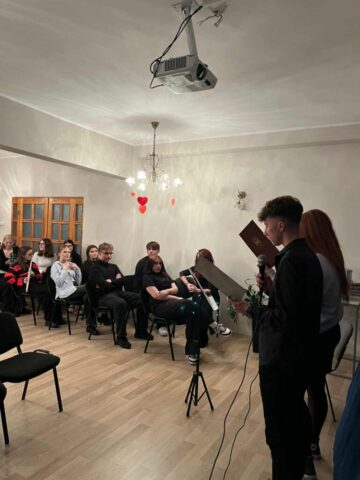 b8219507-ecb8-47e0-9478-f07ad5c0e054