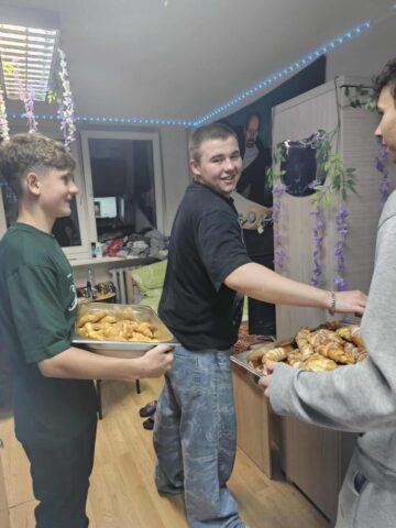 6a8b04e3-2256-420b-b92c-4d39d5055493 (1)