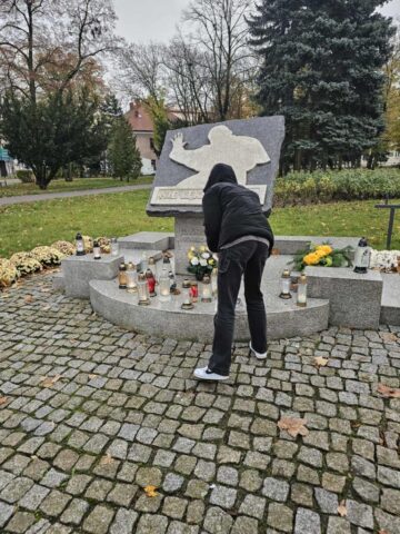 d237fdc3-efa1-448a-864e-e7c0d6e989a7